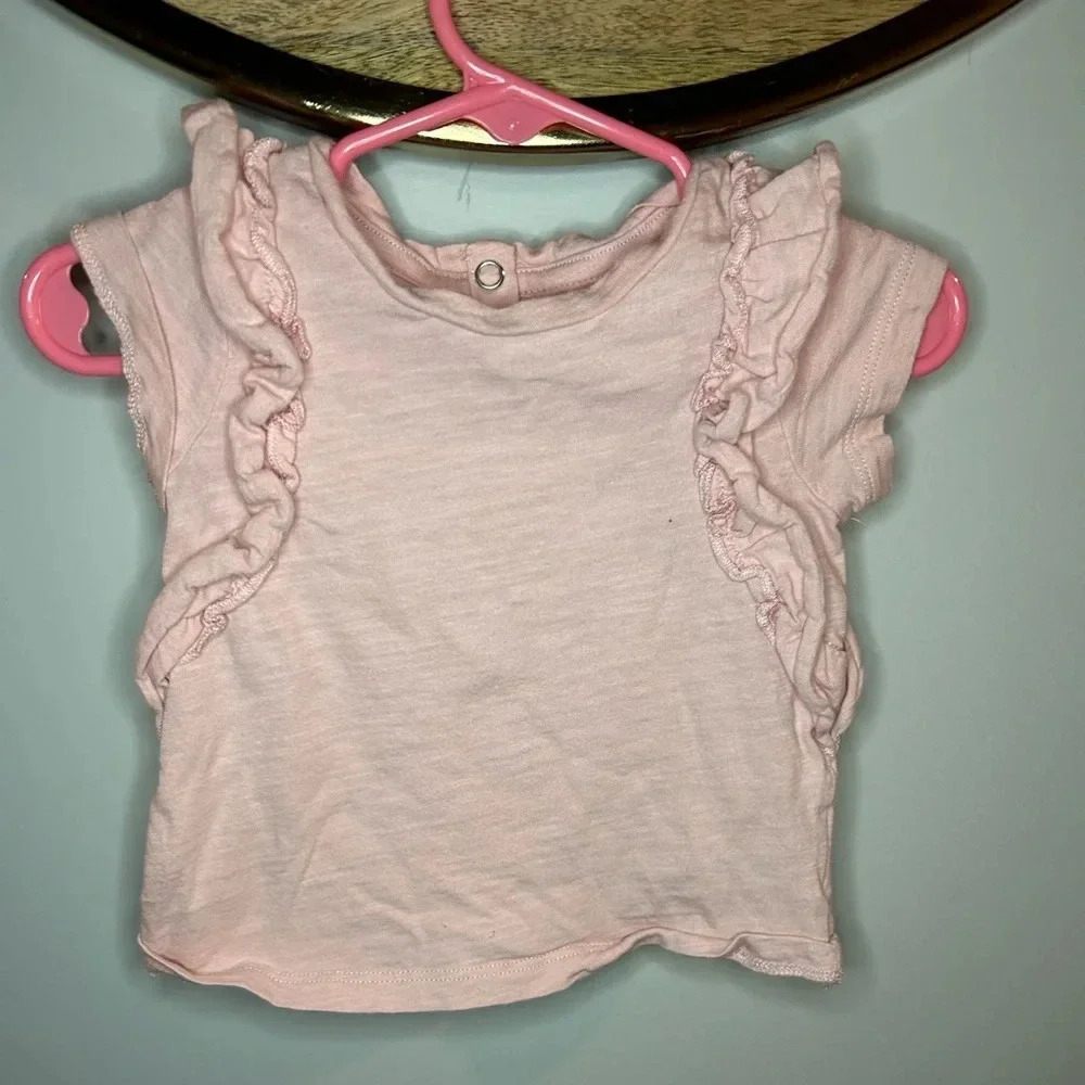 rise little earthling size 6-9 months tshirt
